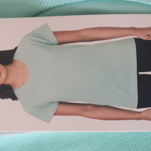 Tuff Seamless Active Tee - Picture 6 of 8